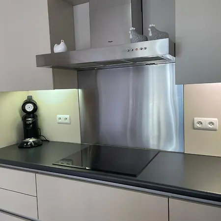 Cezanne App 0501 דירה *