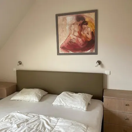 Cezanne App 0501 דירה ניופורט