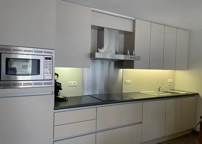 Cezanne App 0501 * ניופורט